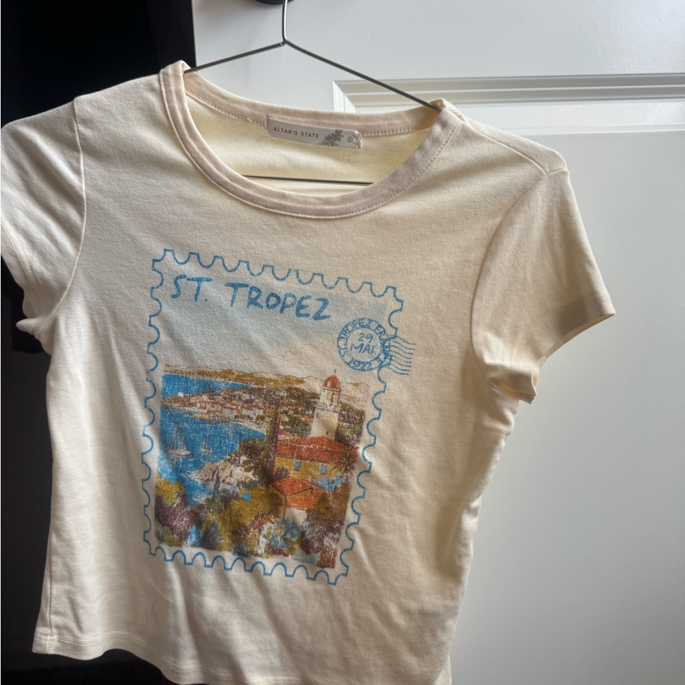 Altar'd State Cream Short Sleeve Graphic Tee